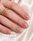 Baesics UV Gelstrips Crystal Lotus – getragener Look an der Hand