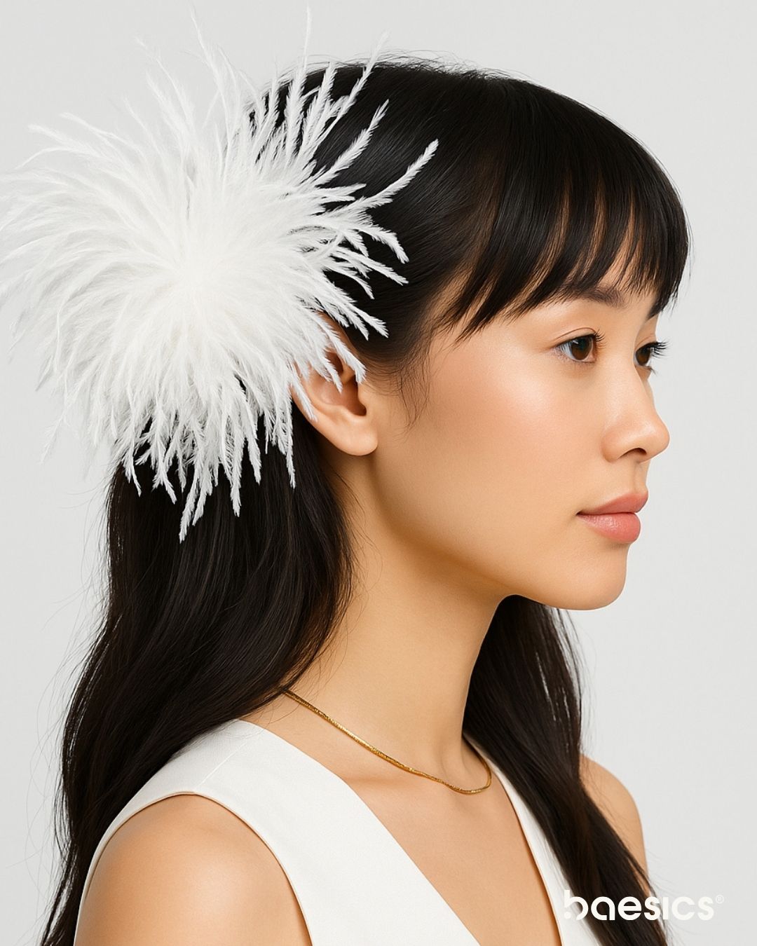 Straußenfeder im Haar: eleganter Haarschmuck zum Anclipsen