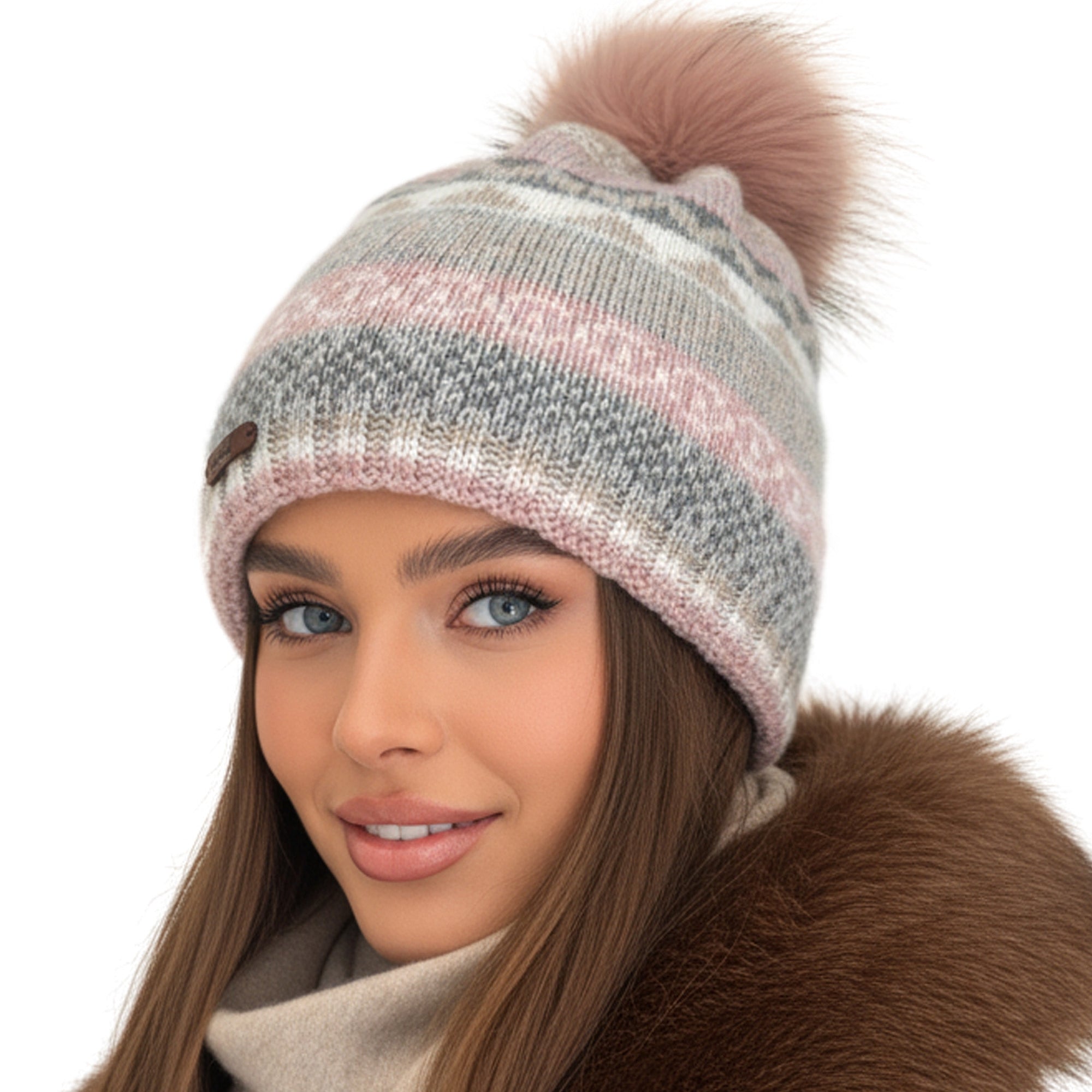 Baesics Bommelmütze Rosa – Wintermütze mit Muster (Wollmix), Kunstfell-Bommel &amp; Fleecefutter