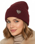 Baesics Wintermütze mit Herz Bordeaux Leo – Unisex Beanie aus weichem Strick