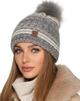Baesics Bommelmütze Creme – Strickmütze mit Wolle, Kunstfell-Bommel & Fleecefutter