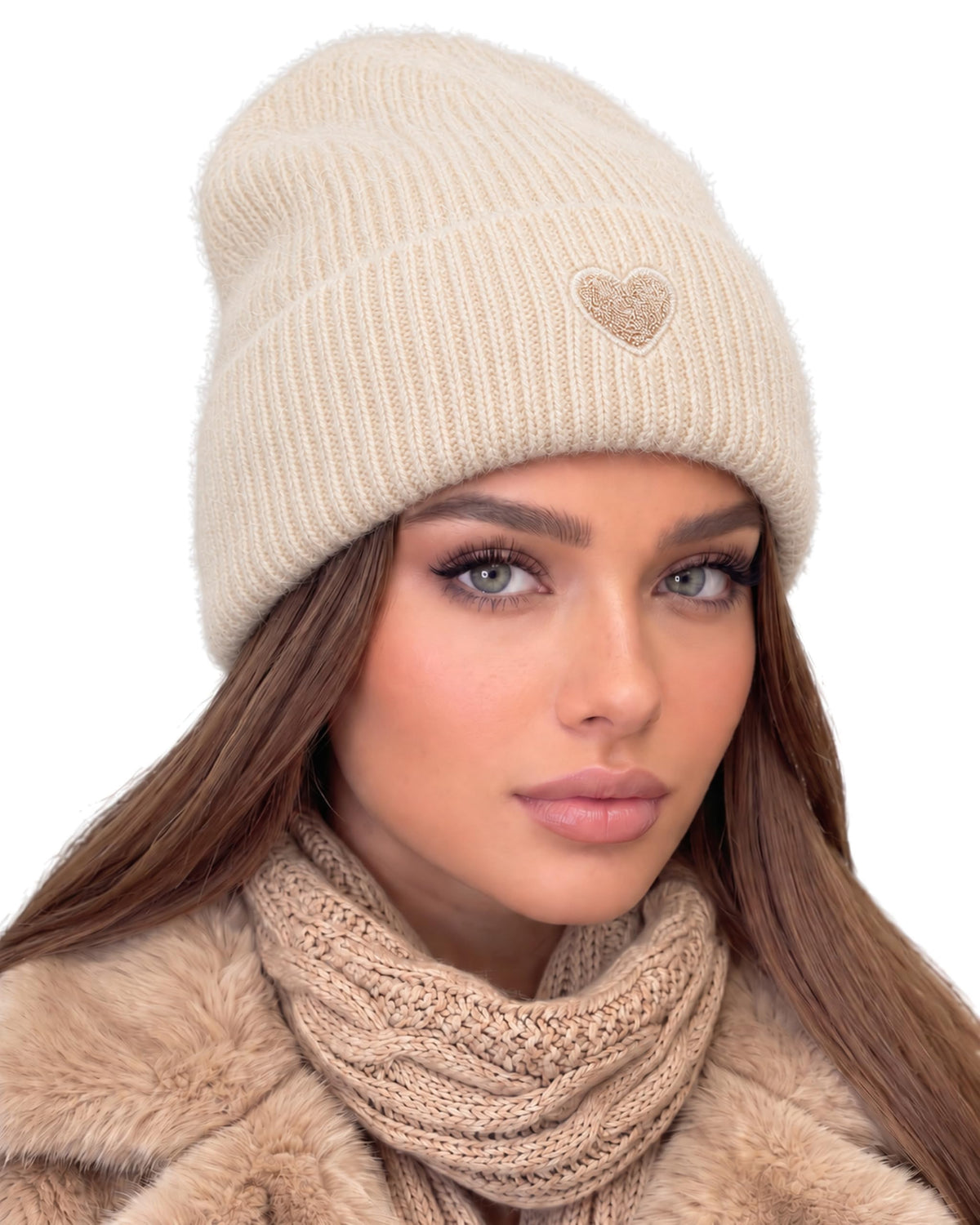 Beanie Angora Creme mit Herz