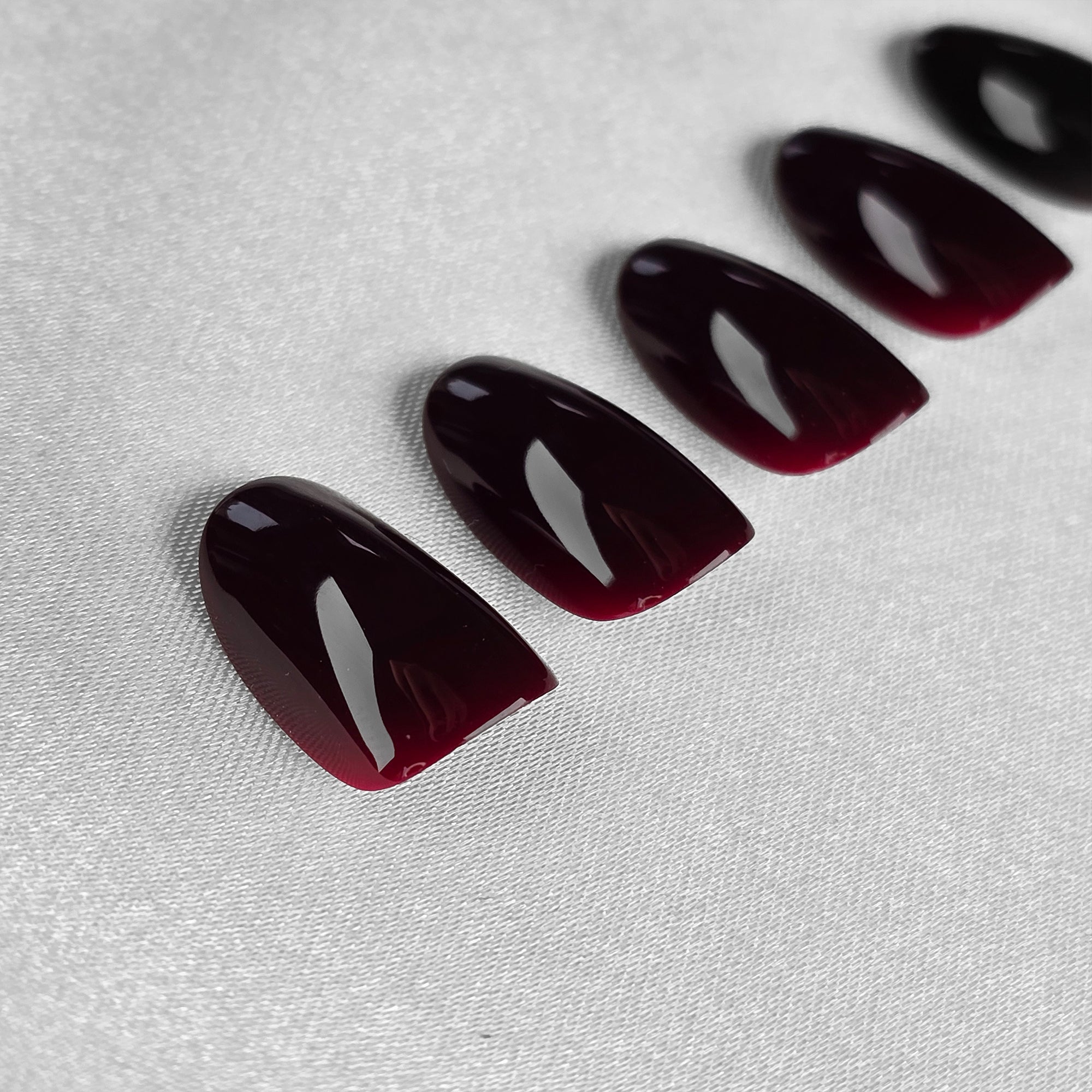 Dunkelrot Oval Softgel Press-On Nails