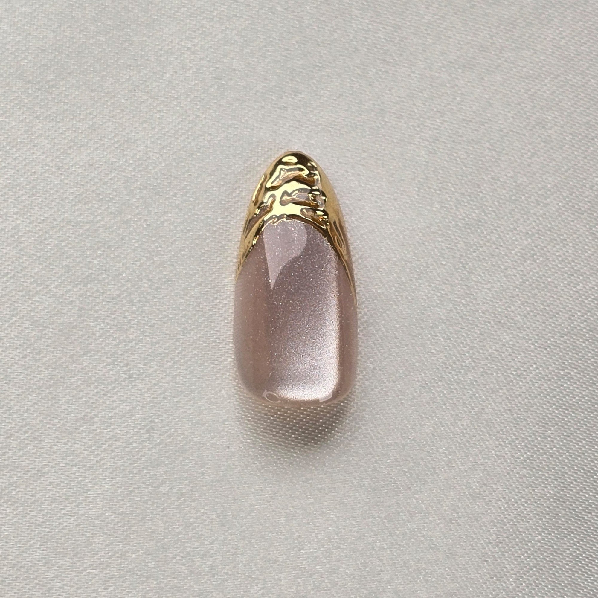 Goldkrone Cat Eye Almond Softgel Press-On Nails
