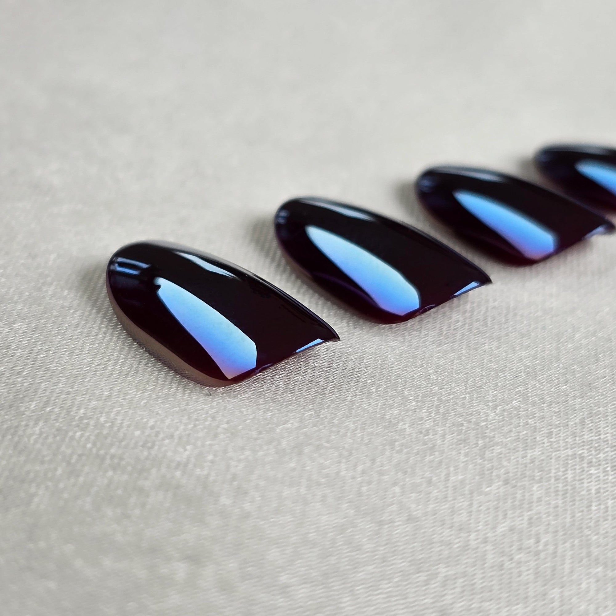 Onyx Glazed Oval Softgel Press-On Nails