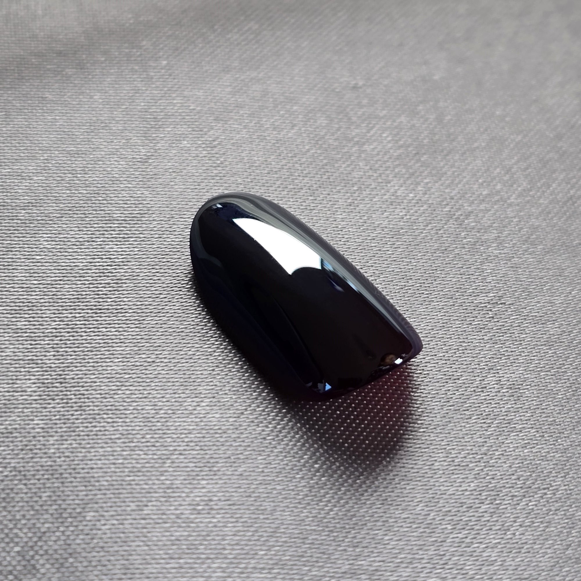 Onyx Glazed Oval Softgel Press-On Nails