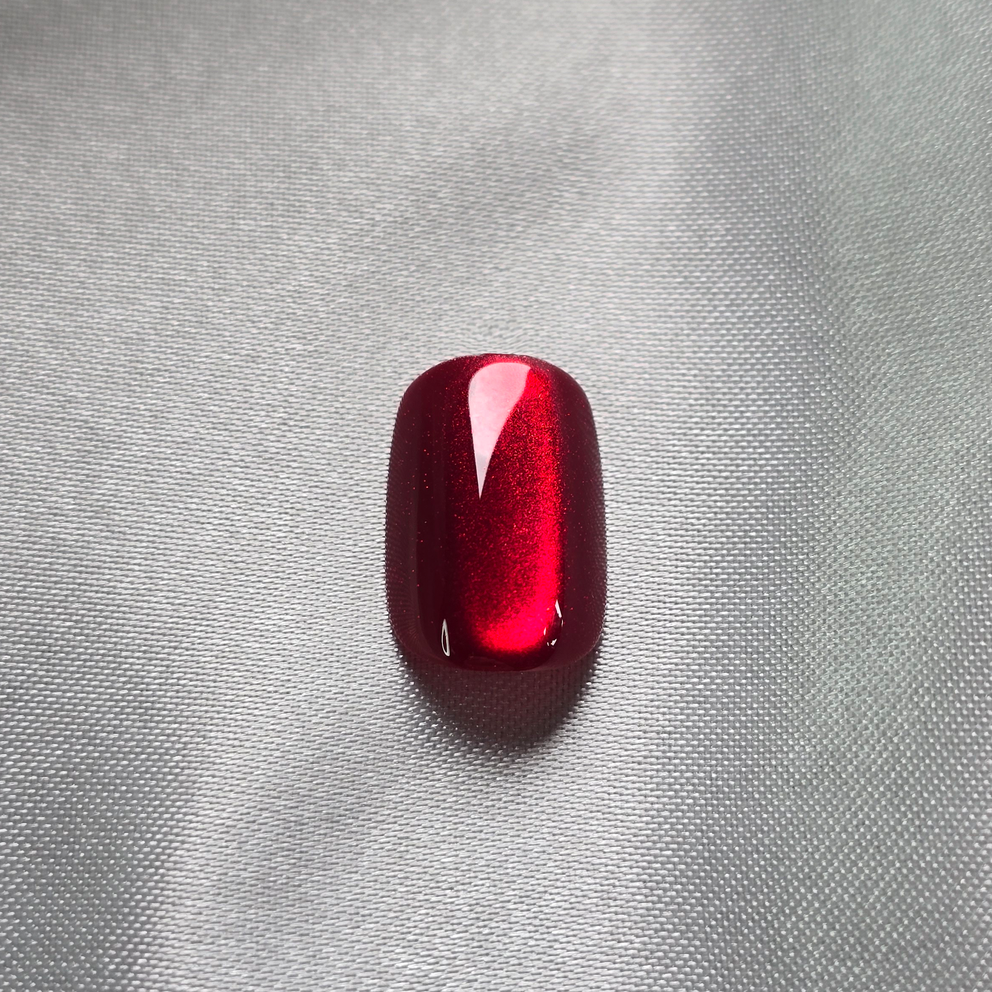 Rubin Cat Eye Square Softgel Press-On Nails