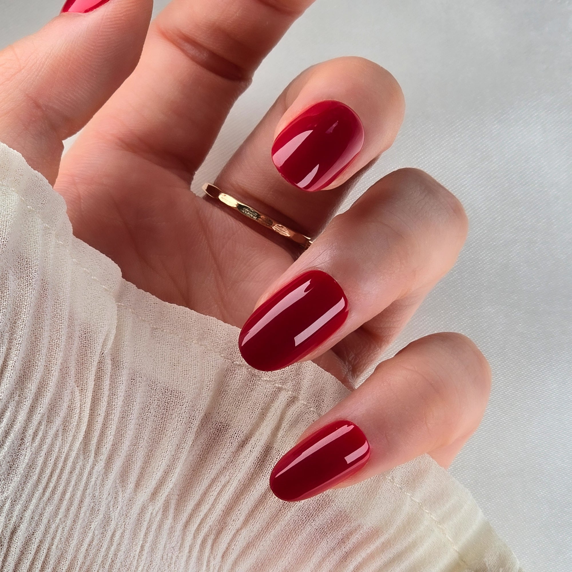 Weinrot Oval Softgel Press-On Nails