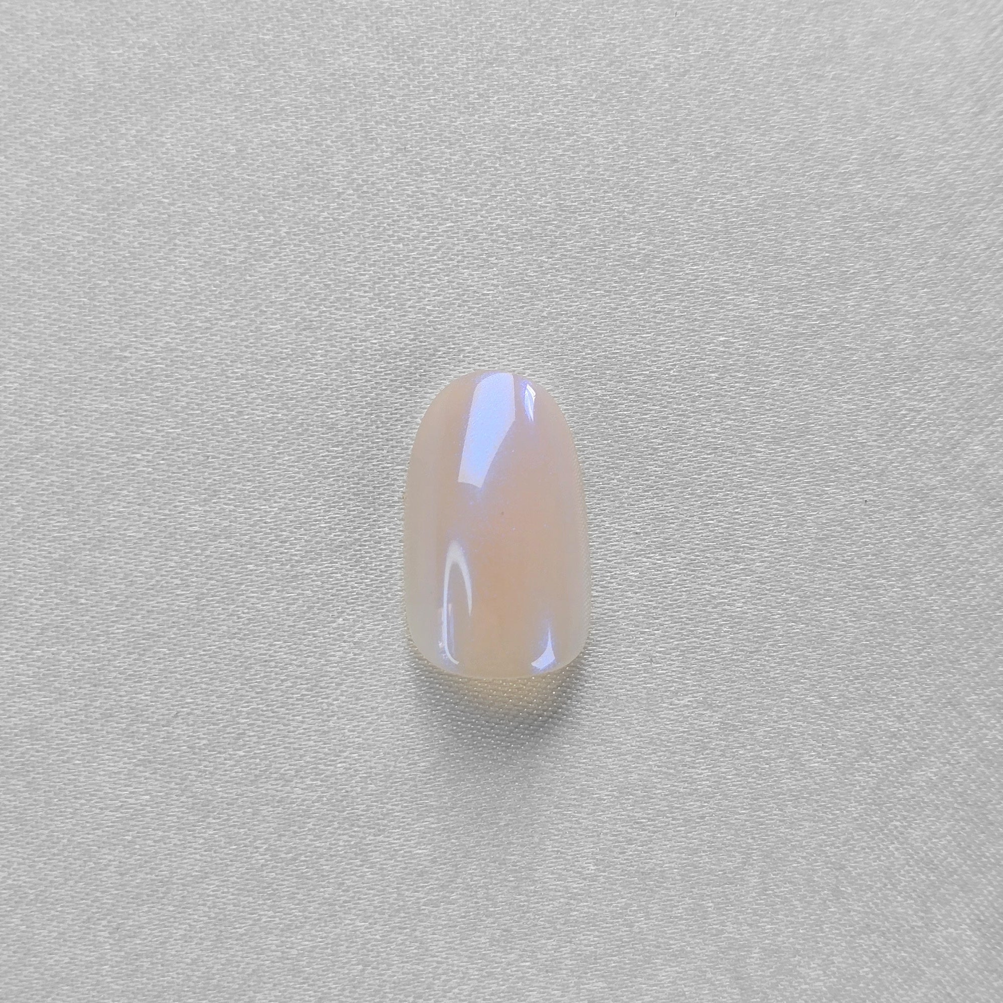 Perlmutt Oval Softgel Press-On Nails