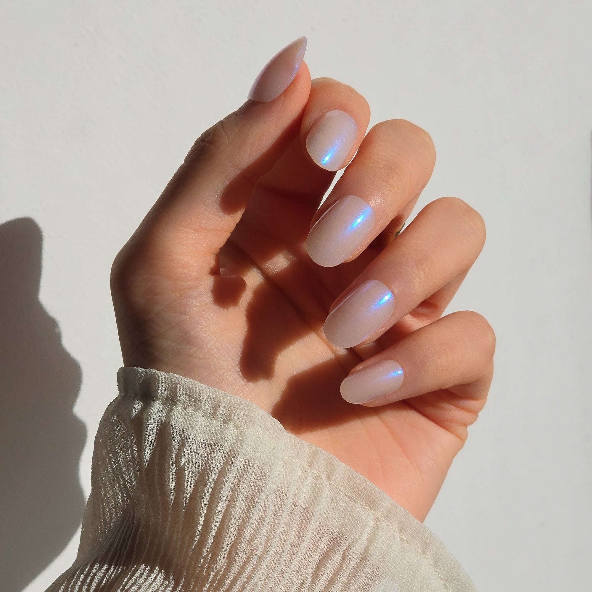 Perlmutt Oval Softgel Press-On Nails