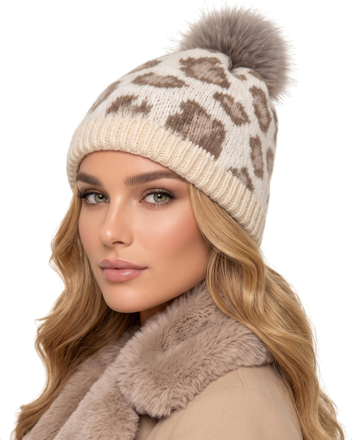 Baesics® Bommelmütze Leopard Feinstrick Creme