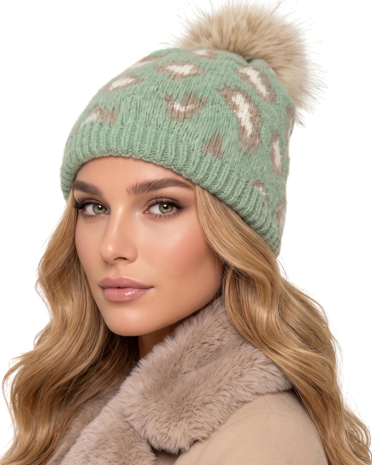 Baesics® Bommelmütze Leopard Feinstrick Mint